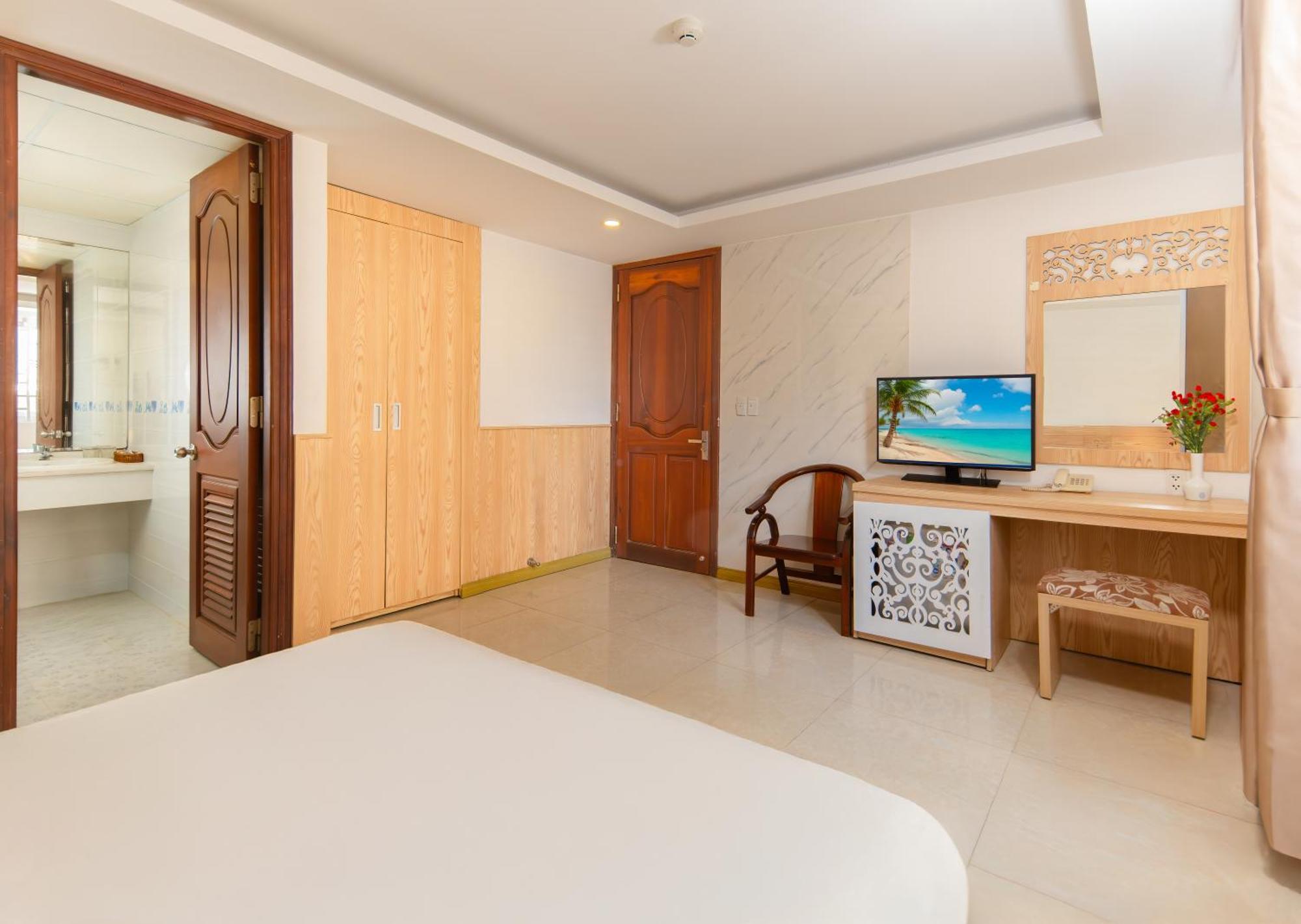 ทานห์ บินห์ 2 โฮเต็ล Hotel ญาจาง ภายนอก รูปภาพ