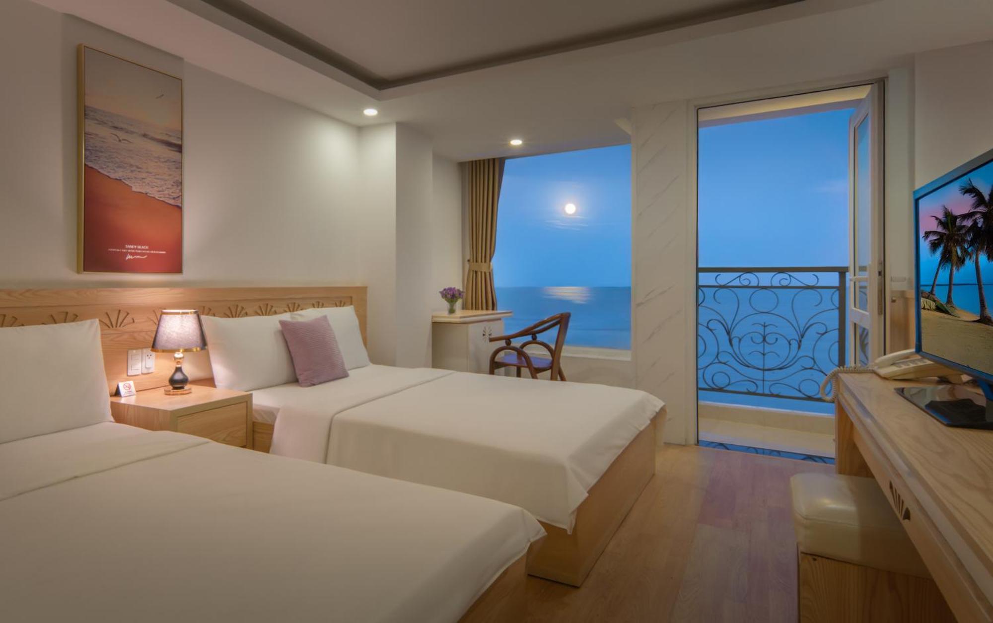 ทานห์ บินห์ 2 โฮเต็ล Hotel ญาจาง ภายนอก รูปภาพ